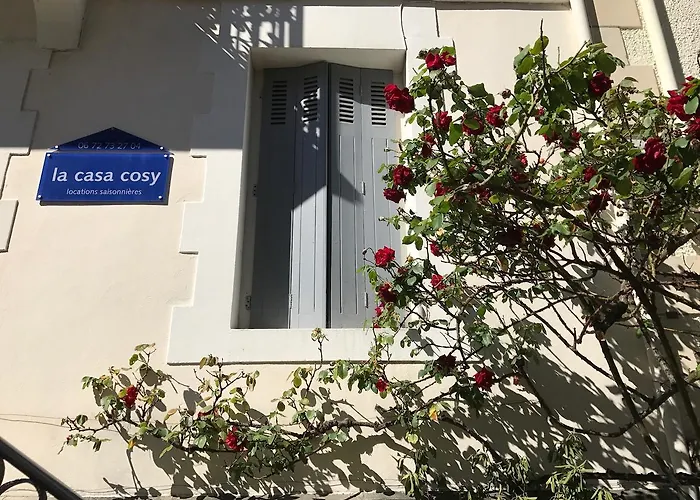 La Casa Cosy, Hotel apartamentowy 4*